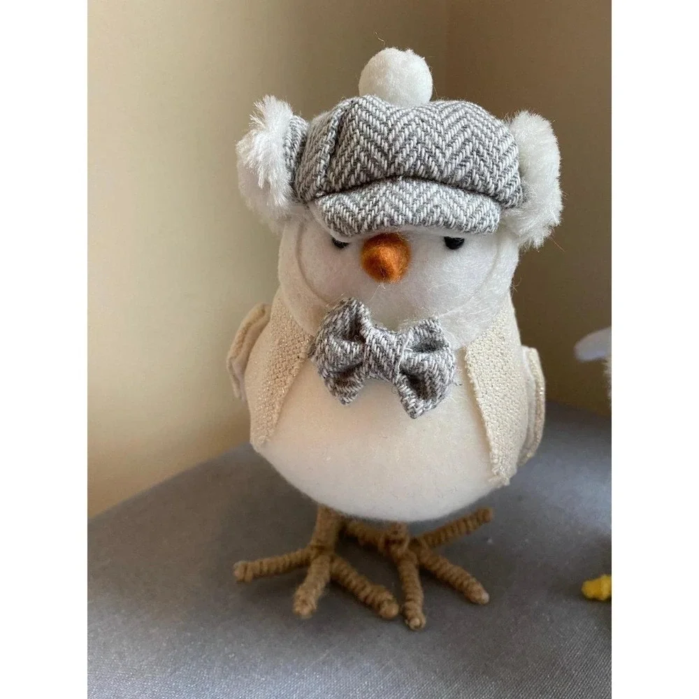 Winter Birds Featherly Friends Sweater Lot Of 2 Decor sku31